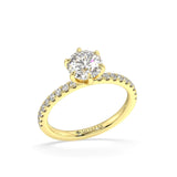 Moderne Round Brilliant Diamond Solitaire Engagement Ring with 6 Claws and Side Diamonds
