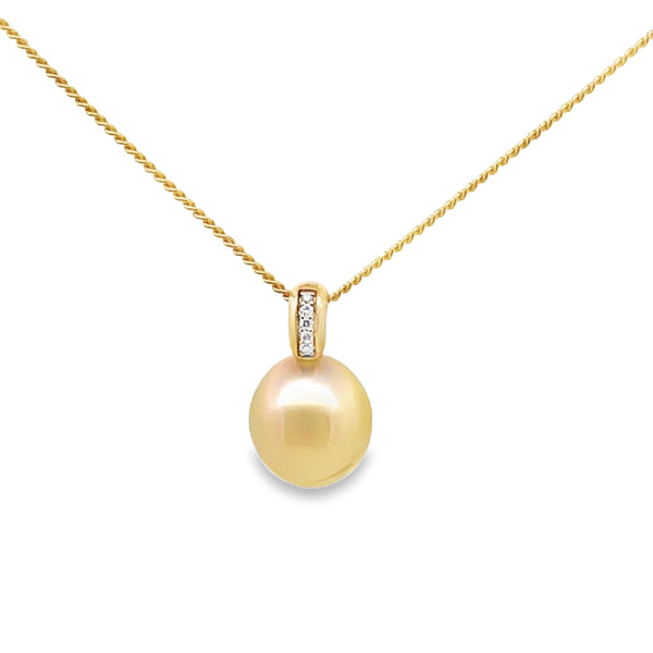 South Sea Pearl and Diamond Pendant in 18K Yellow Gold