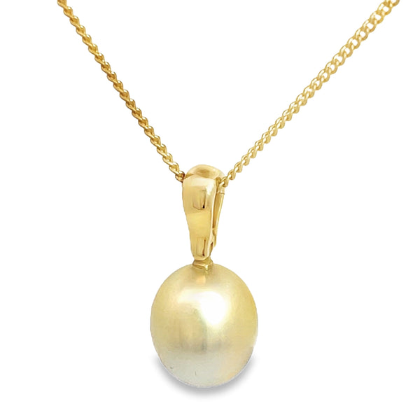 South Sea Pearl Pendant in 18K Yellow Gold