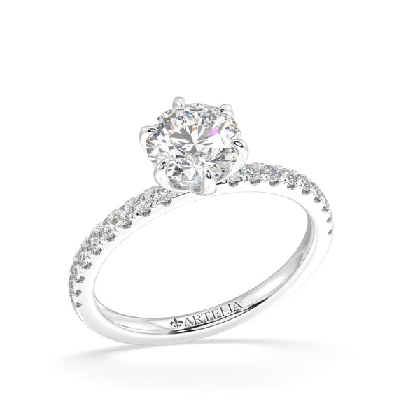 Lab Grown Round Brilliant Diamond Engagement Ring With 6 Claws and Side Diamonds